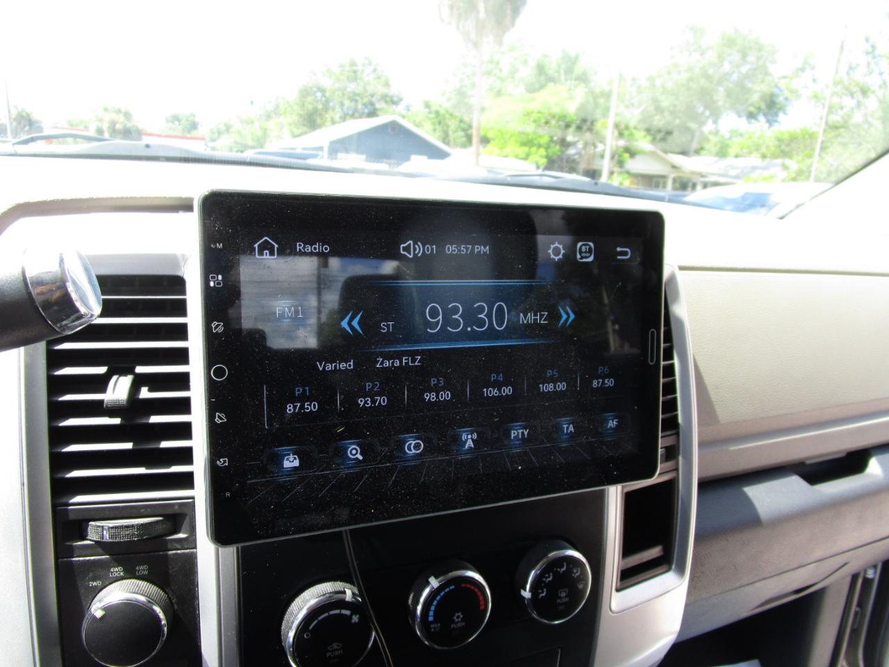 RAM 2500 Laramie Crew Cab LWB 4WD 2011