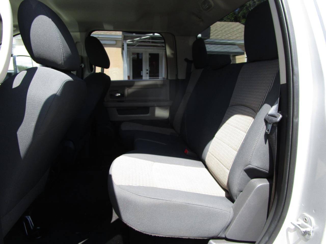 RAM 2500 Laramie Crew Cab LWB 4WD 2011