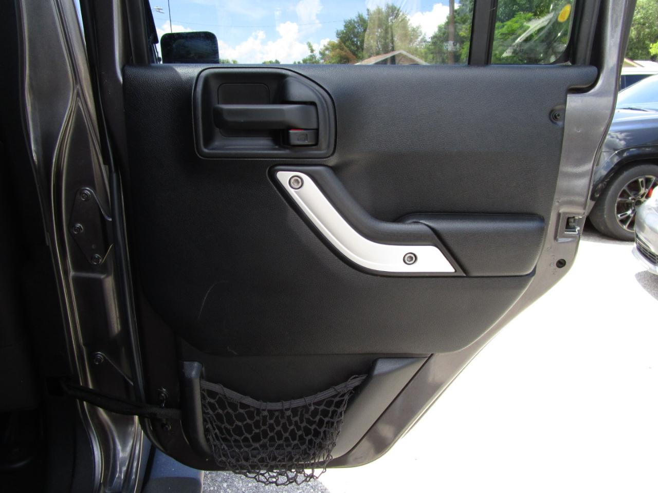 Jeep Wrangler Unlimited Sahara 4WD 2016