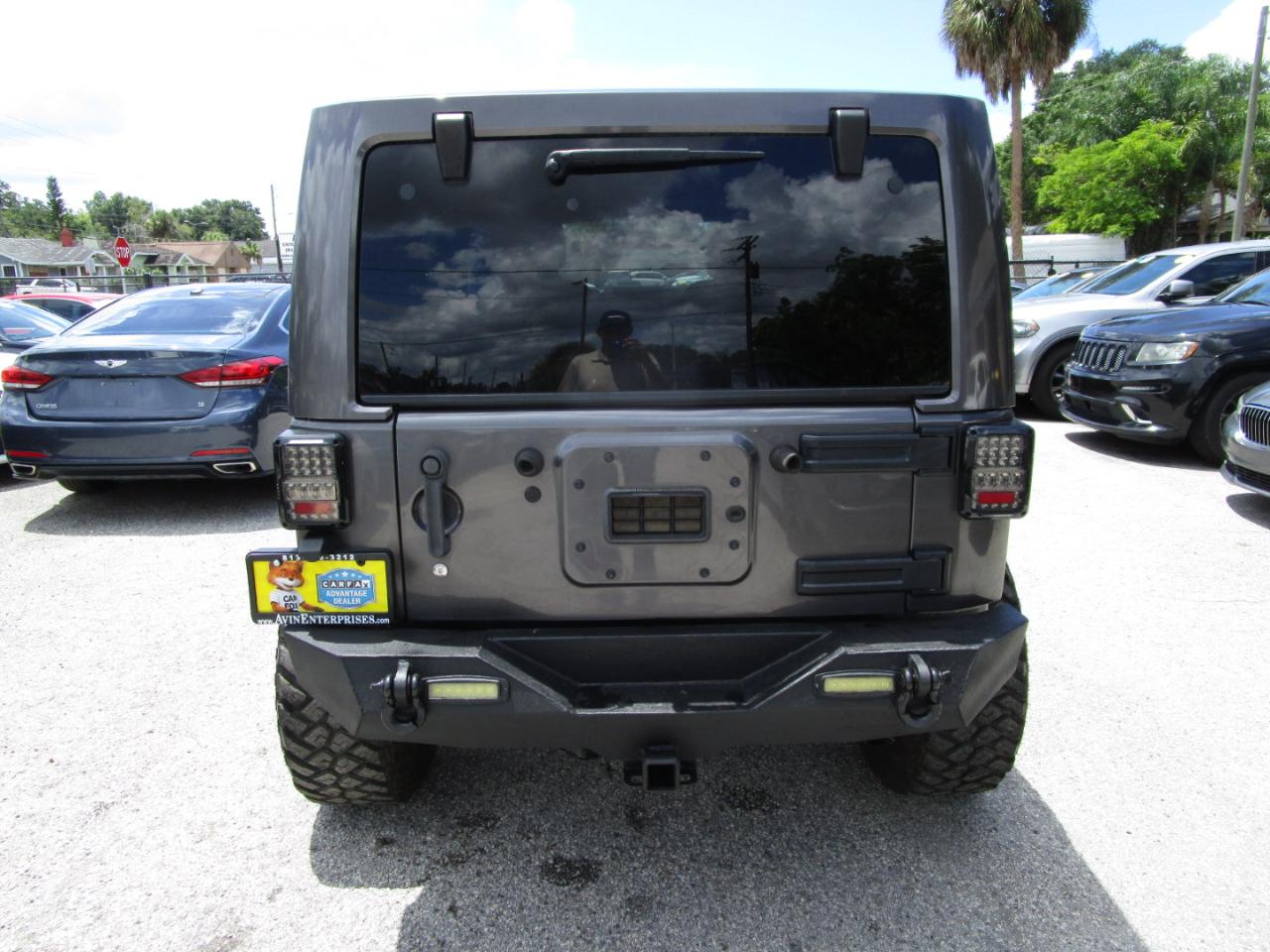 Jeep Wrangler Unlimited Sahara 4WD 2016