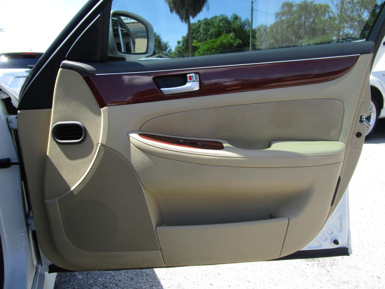 Hyundai Genesis 3.8L 2012