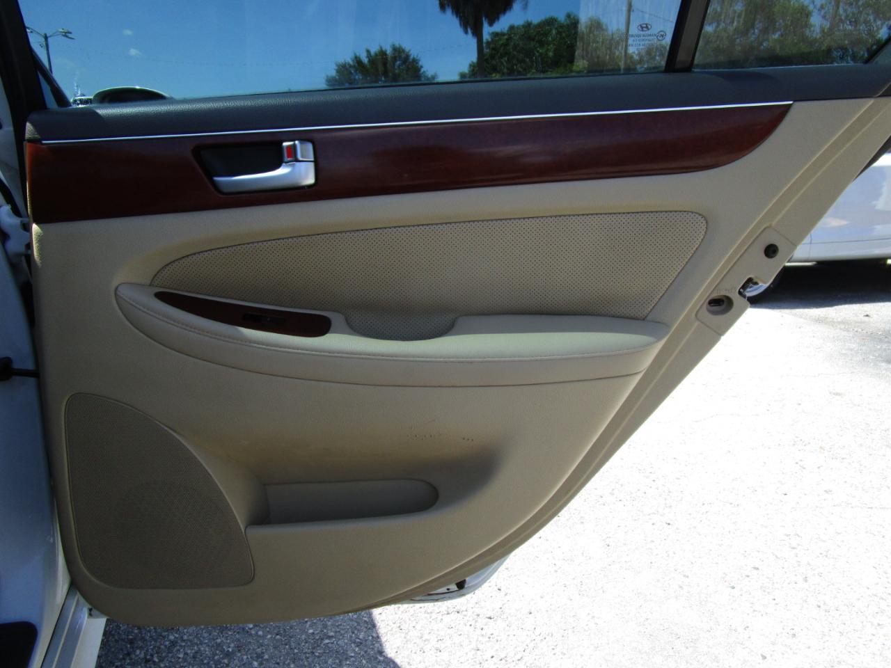 Hyundai Genesis 3.8L 2012