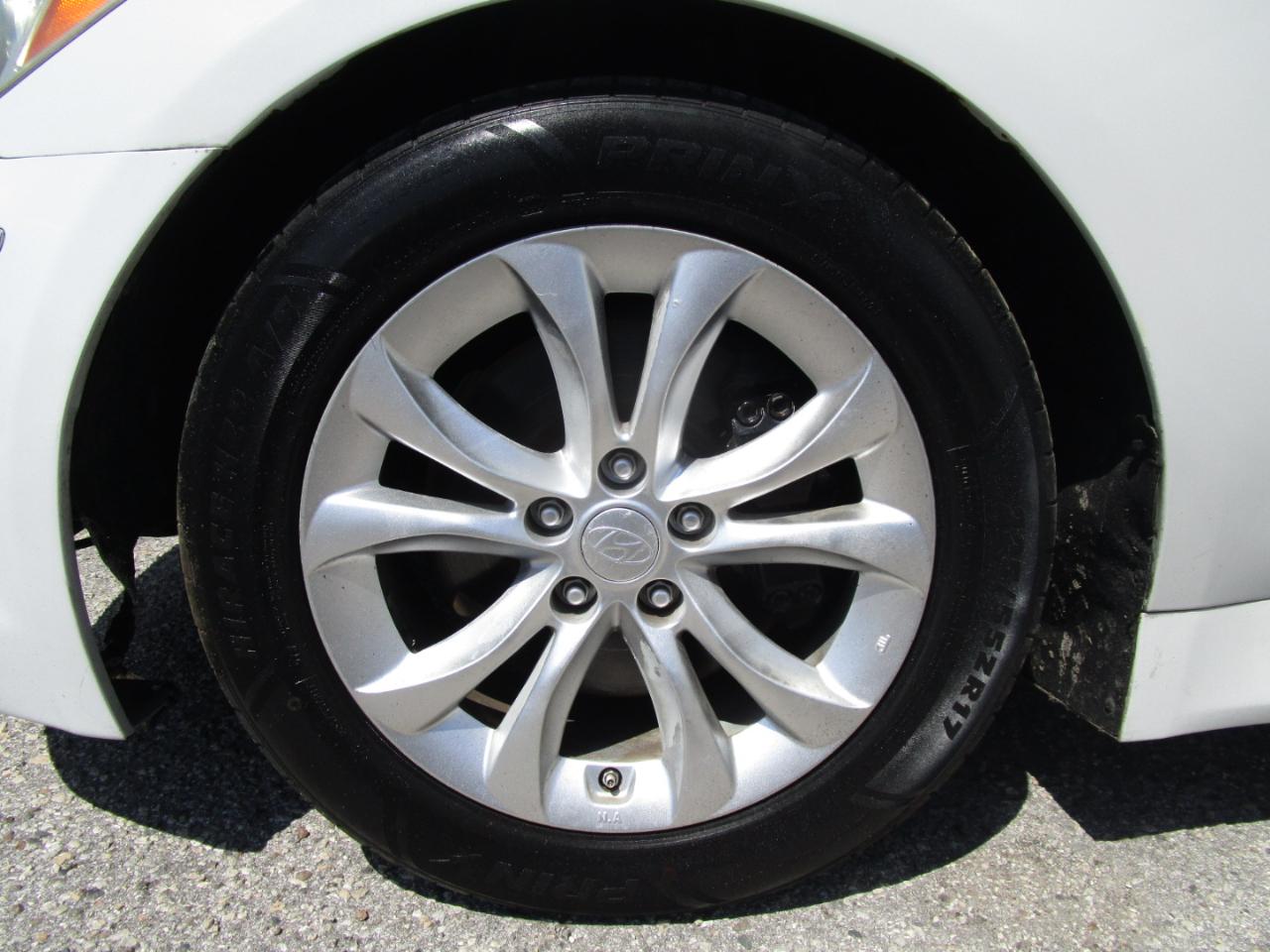 Hyundai Genesis 3.8L 2012
