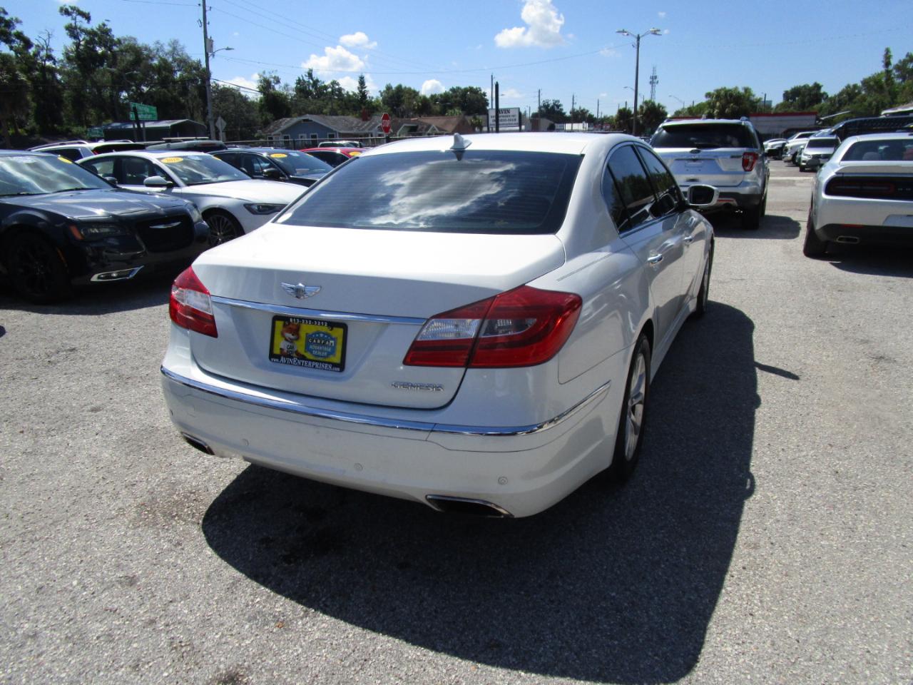Hyundai Genesis 3.8L 2012