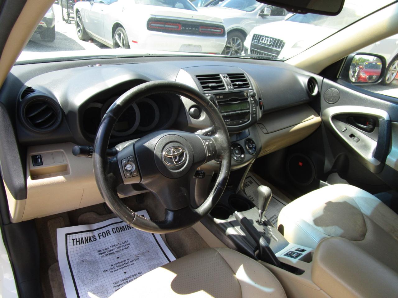 Toyota RAV4 Limited I4 2WD 2011