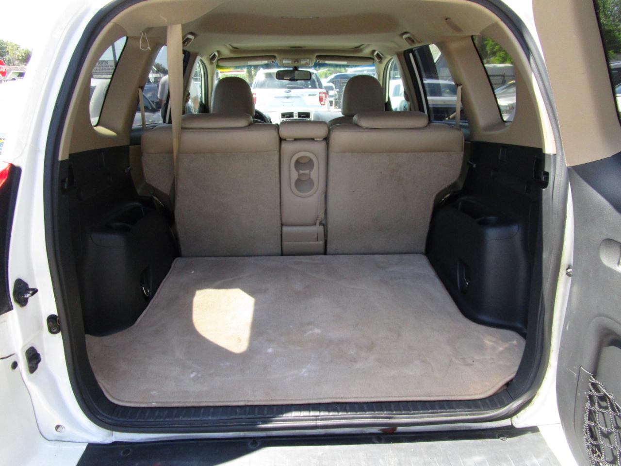 Toyota RAV4 Limited I4 2WD 2011
