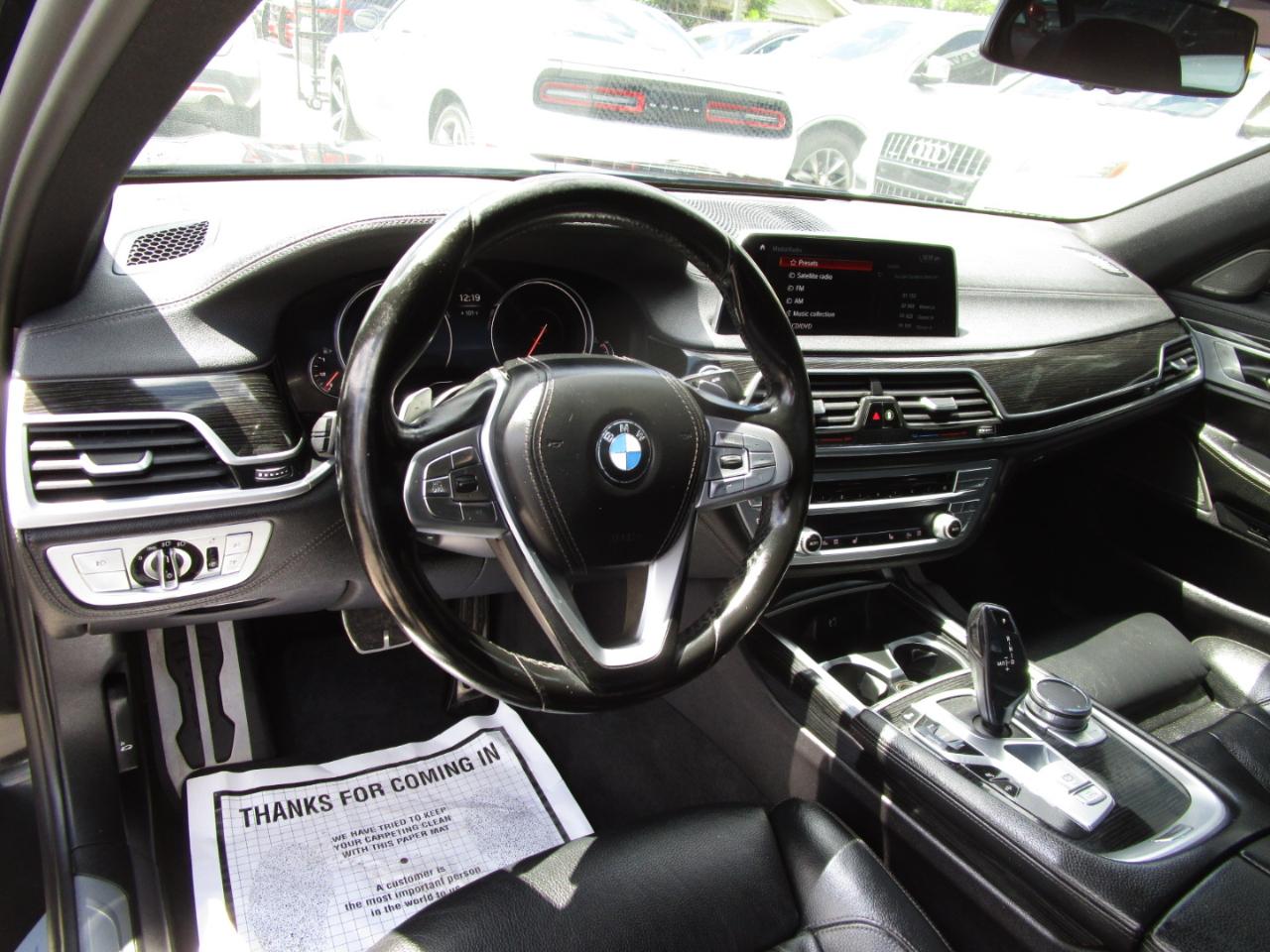 BMW 7-Series 740i 2019