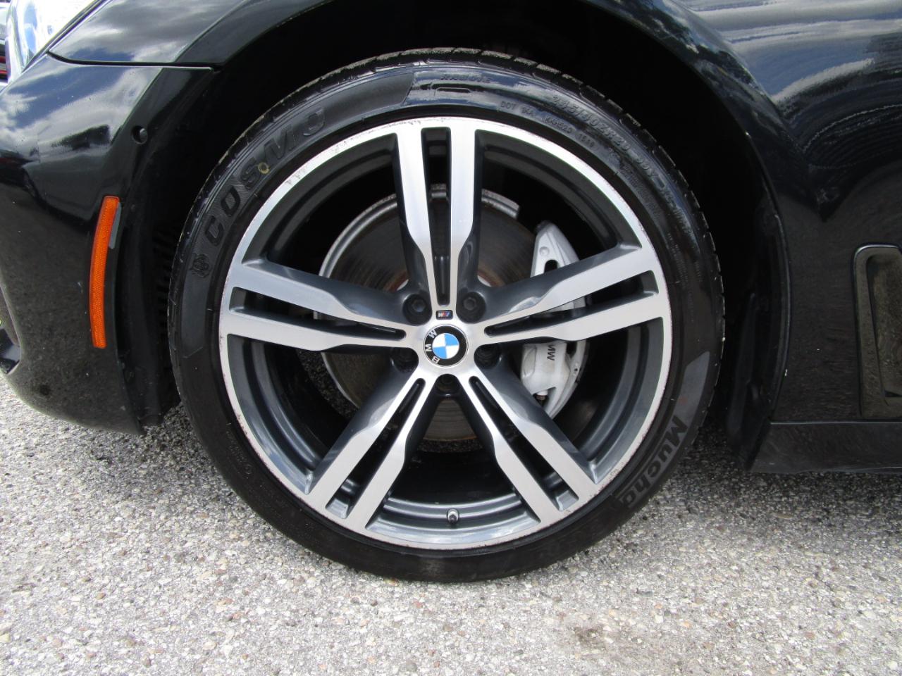 BMW 7-Series 740i 2019