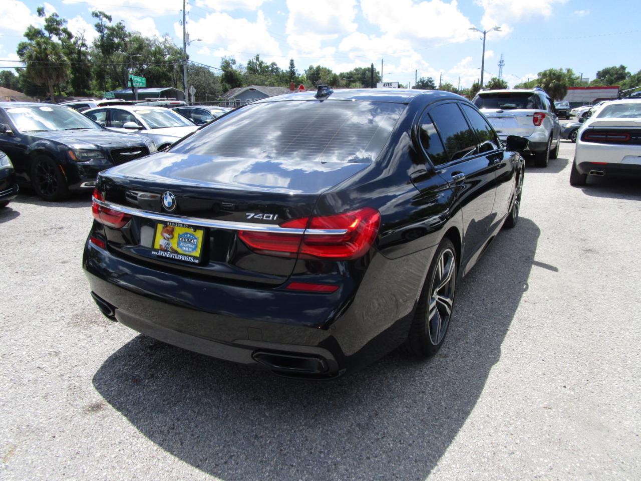BMW 7-Series 740i 2019