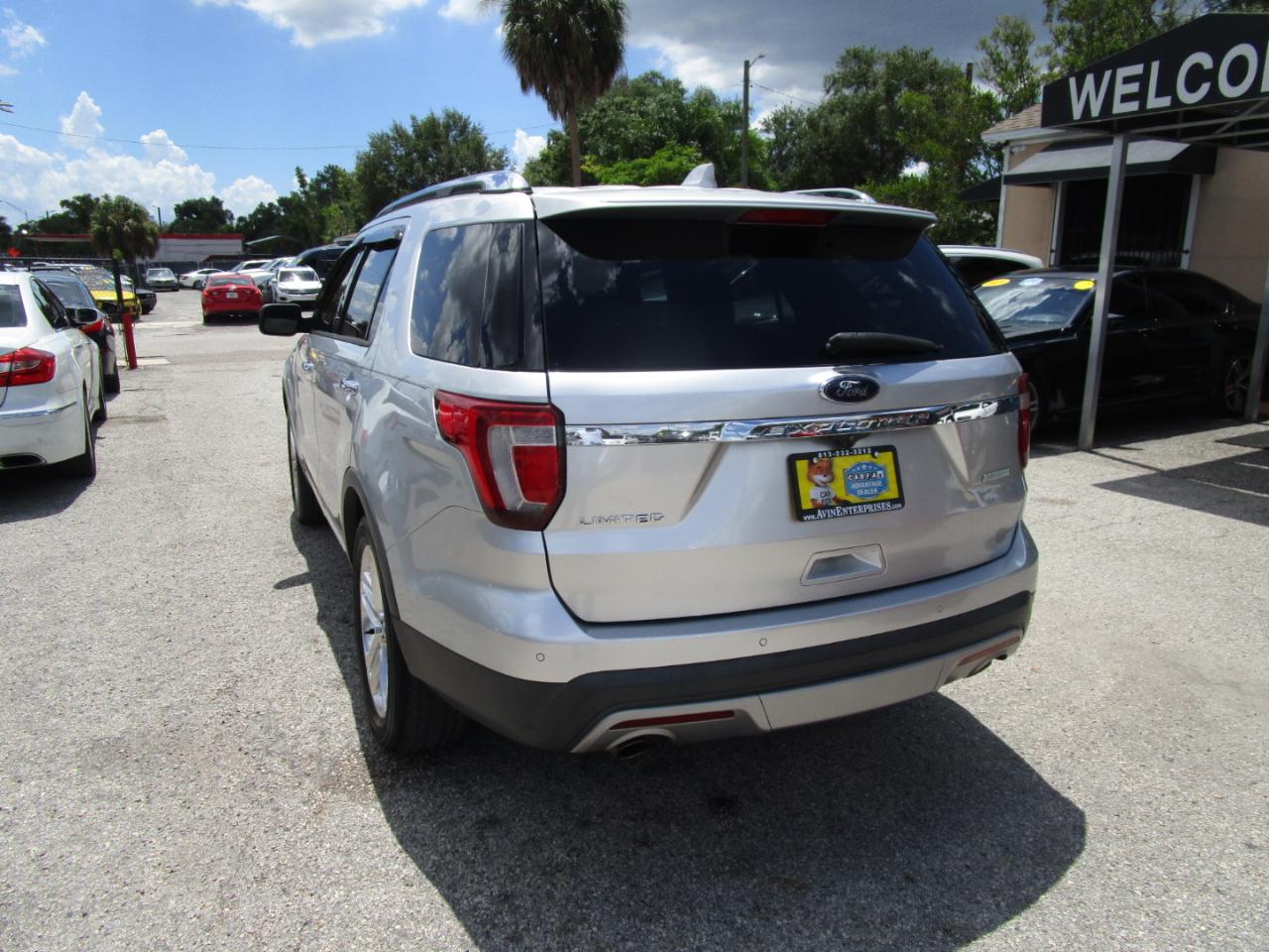 Ford Explorer Limited FWD 2017
