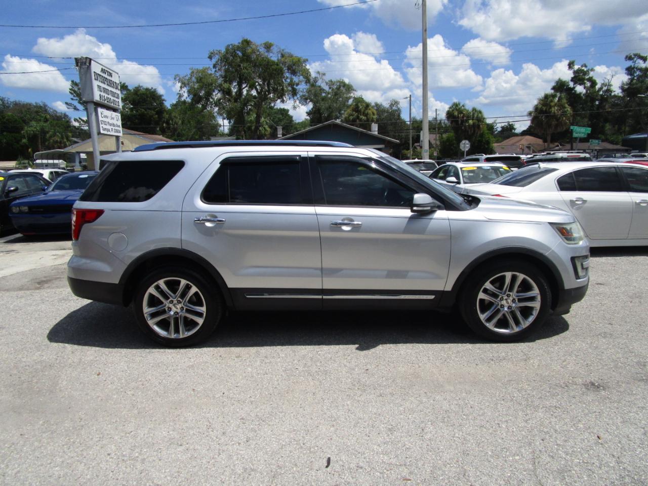 Ford Explorer Limited FWD 2017