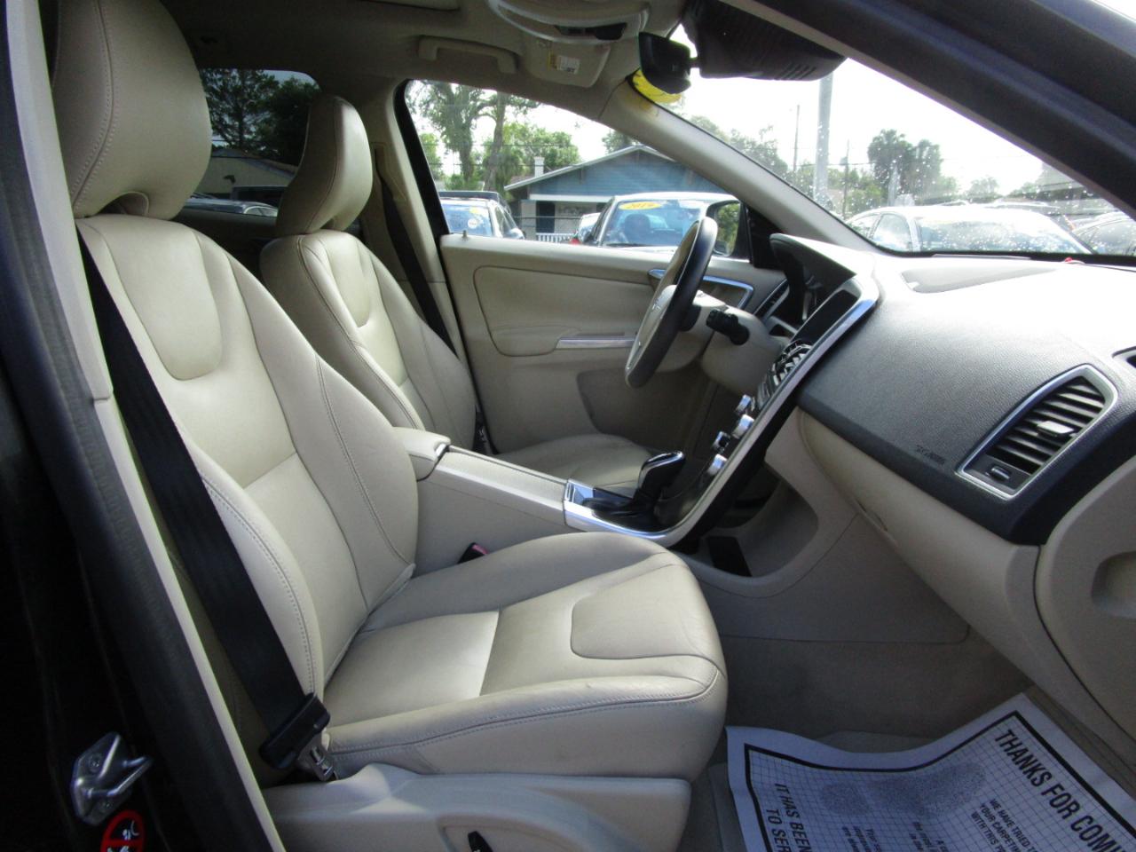 Volvo XC60 T5 Drive-E Platinum FWD 2016