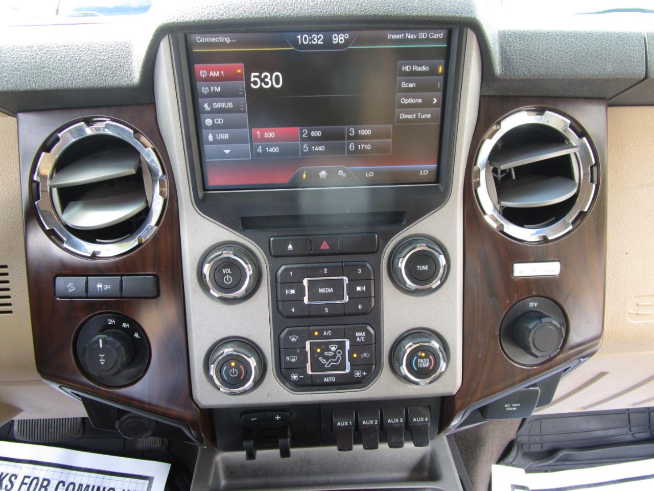 Ford F-250 SD Lariat Crew Cab Short Bed 4WD 2015