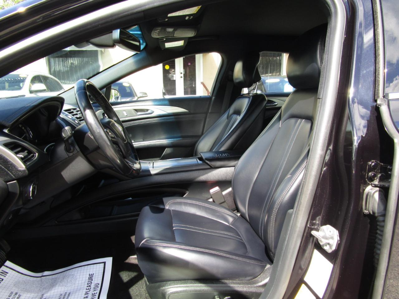 Lincoln MKZ Hybrid Base 2019