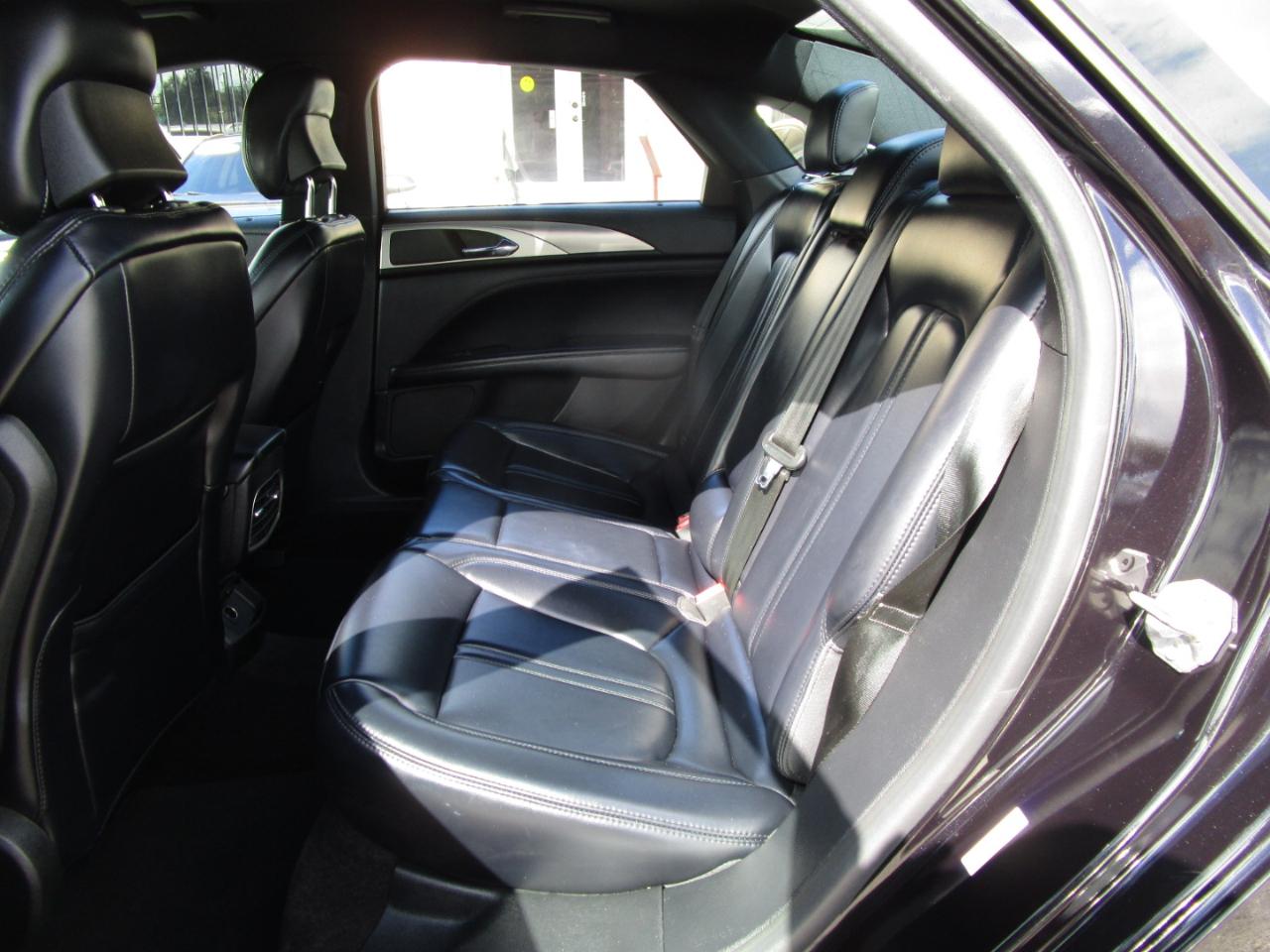 Lincoln MKZ Hybrid Base 2019