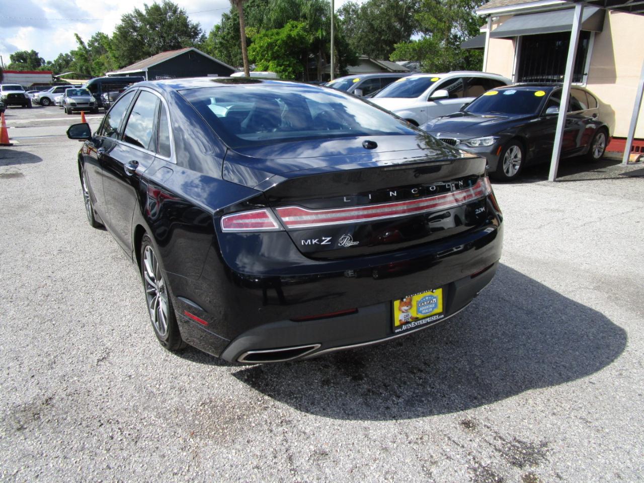 Lincoln MKZ Hybrid Base 2019