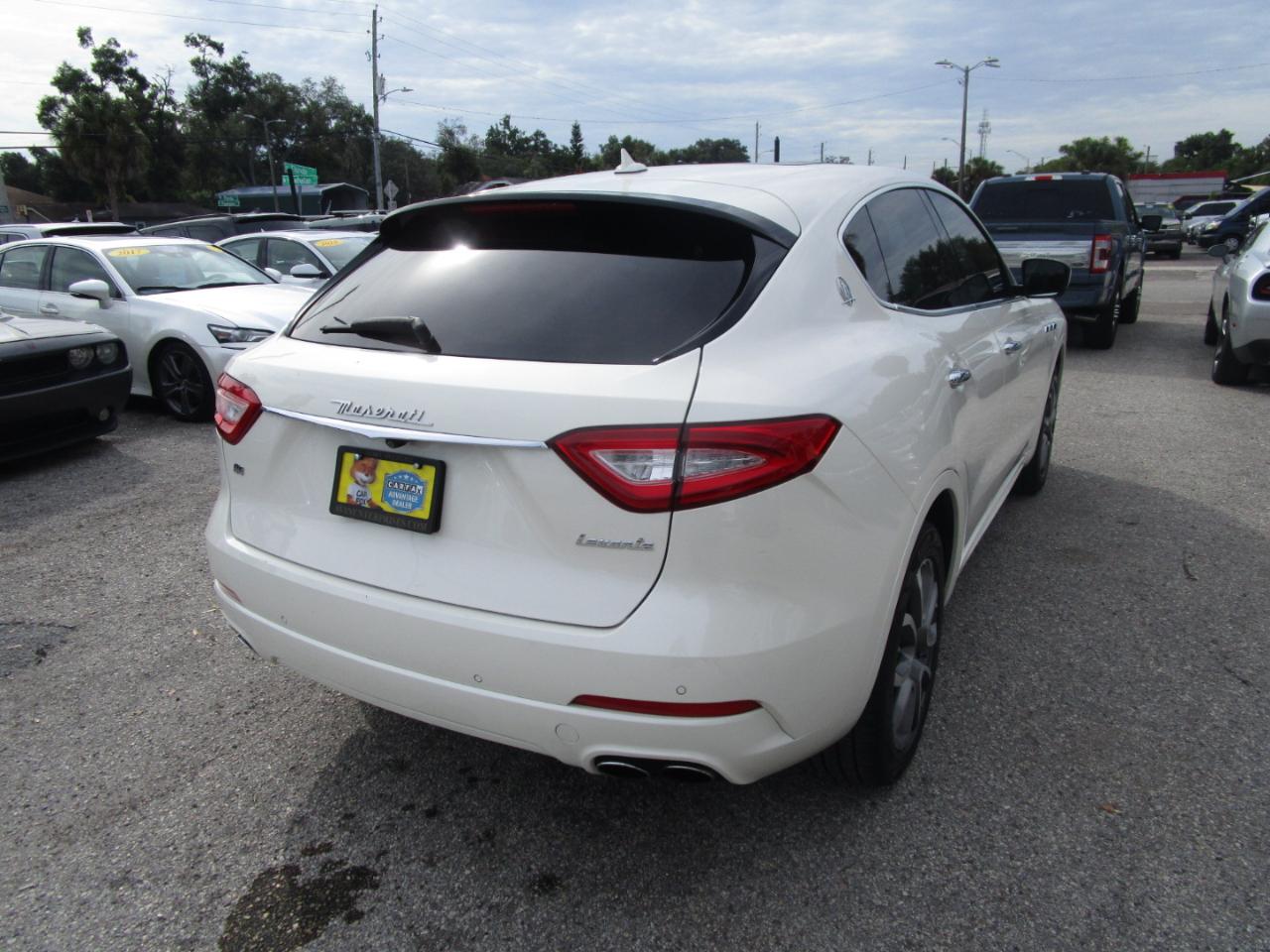 Maserati Levante Base 2019