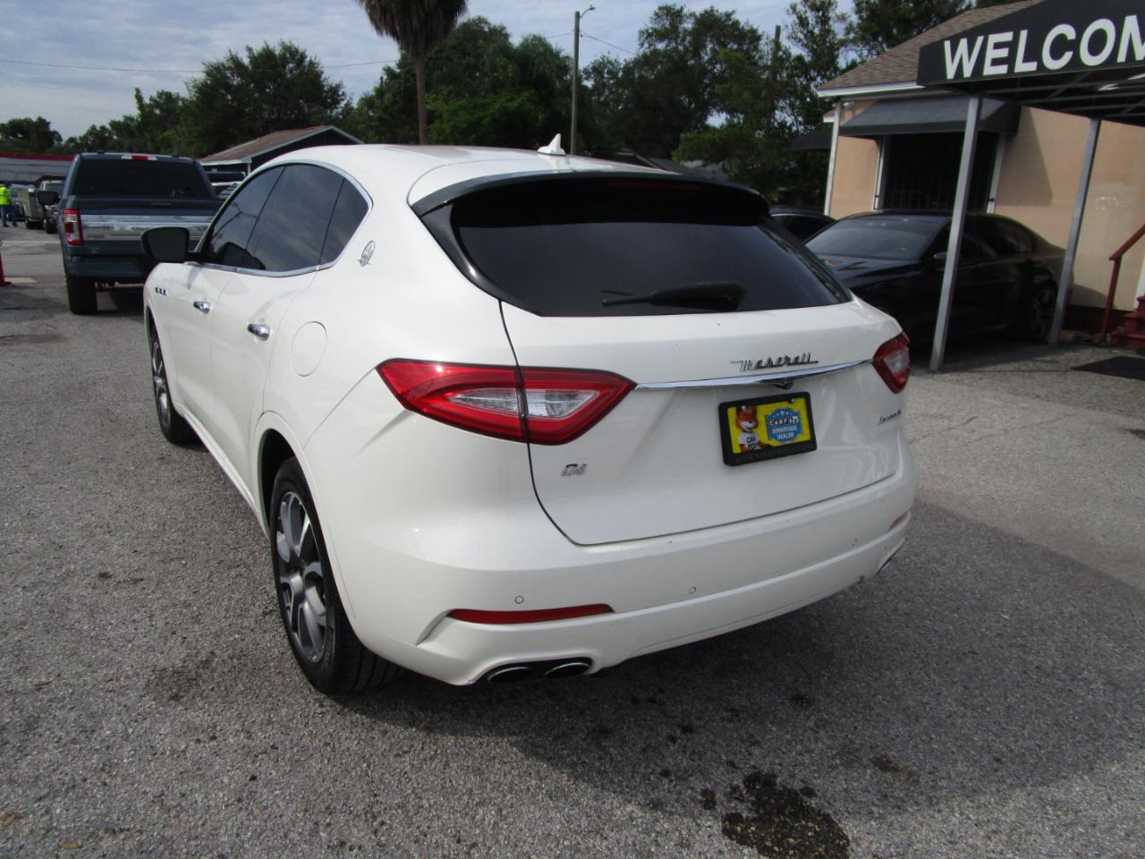 Maserati Levante Base 2019