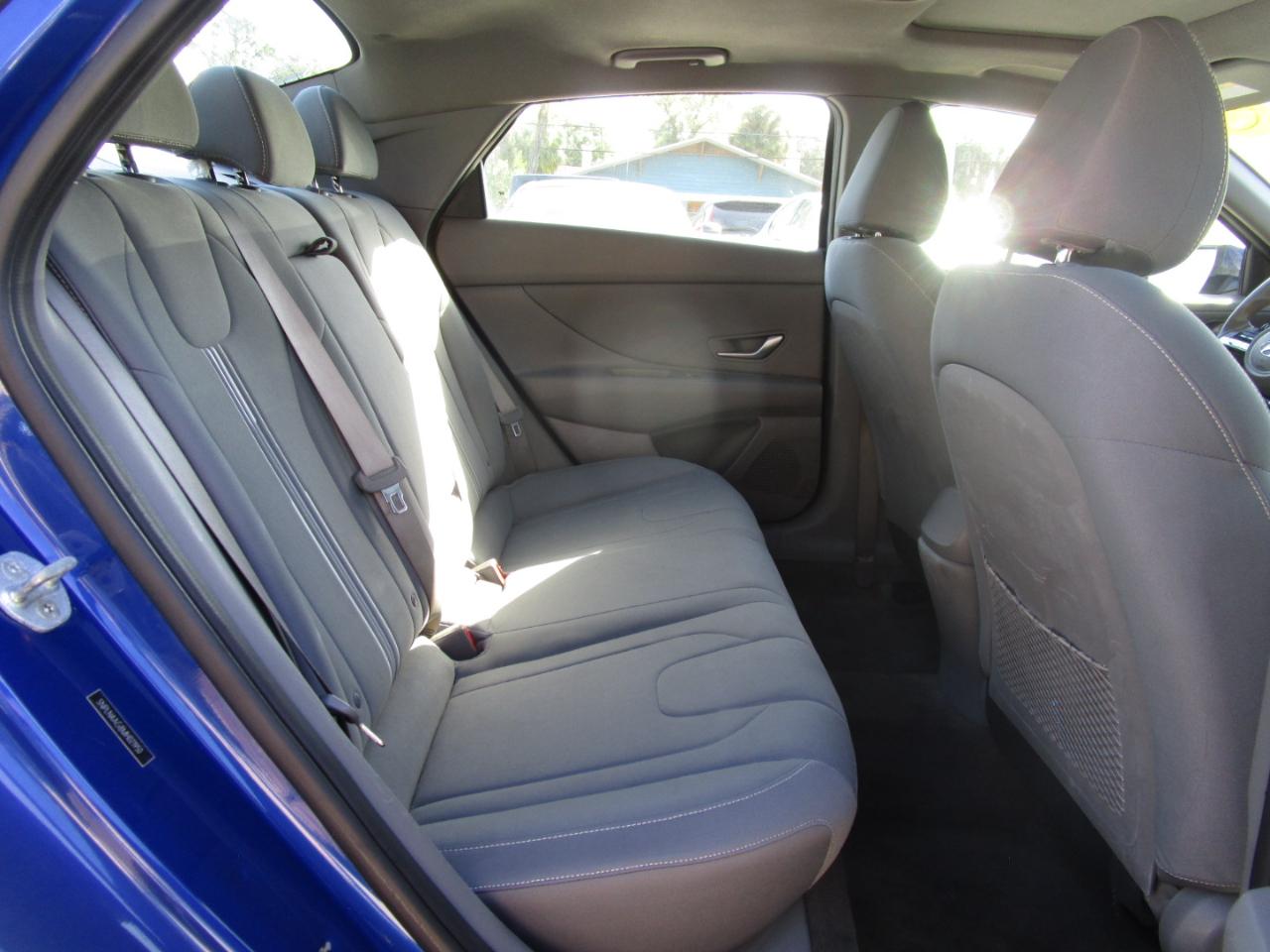 Hyundai Elantra SEL 2021