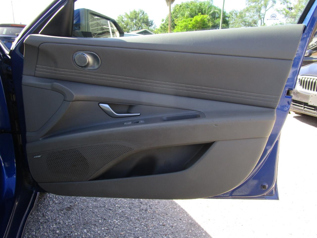 Hyundai Elantra SEL 2021