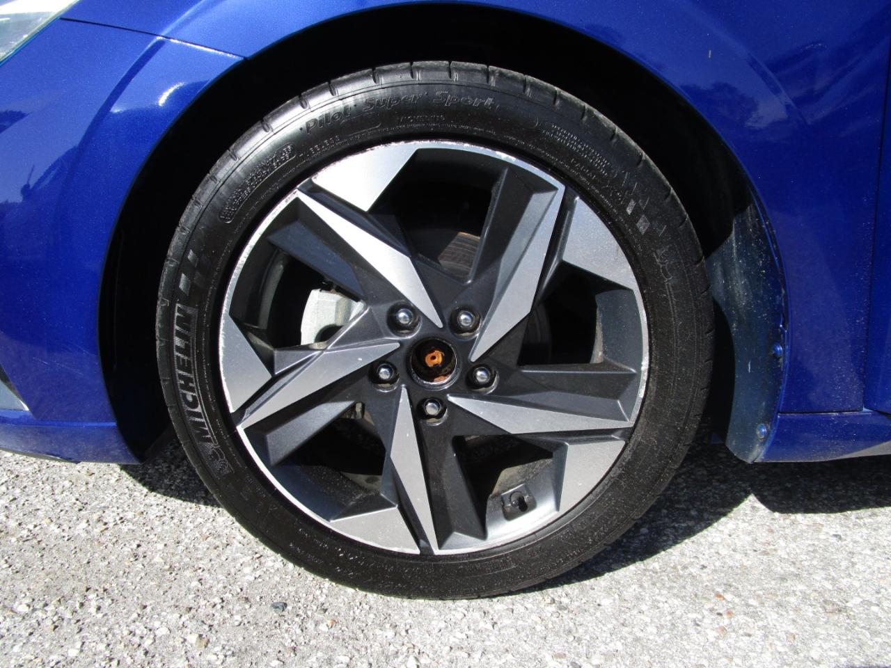Hyundai Elantra SEL 2021