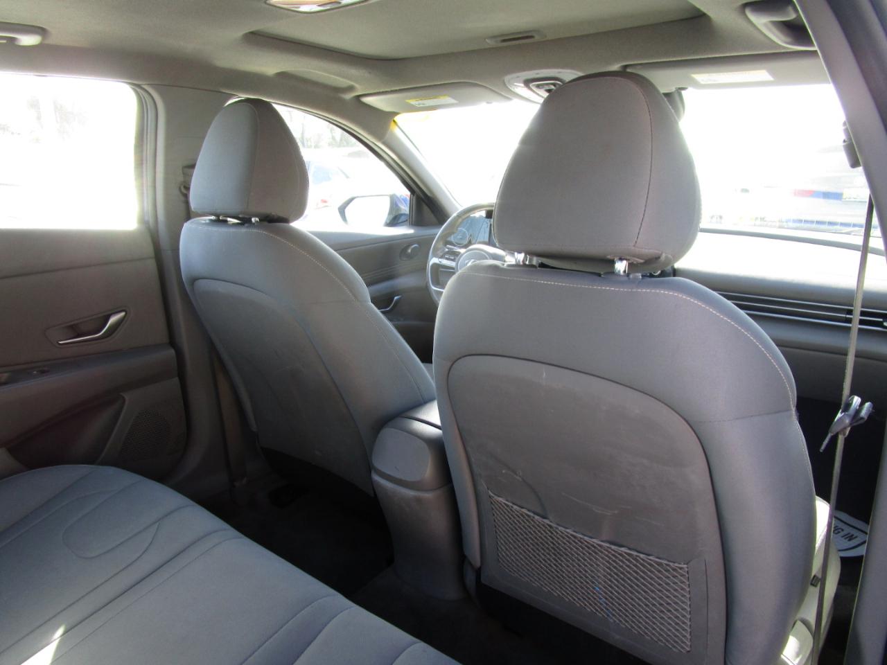 Hyundai Elantra SEL 2021
