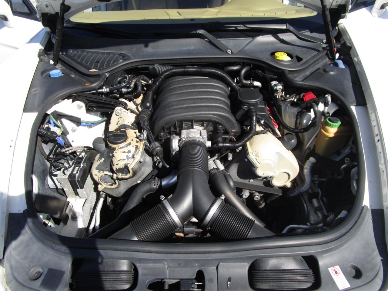 Porsche Panamera 4 2011