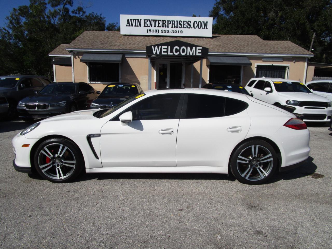 Porsche Panamera 4 2011