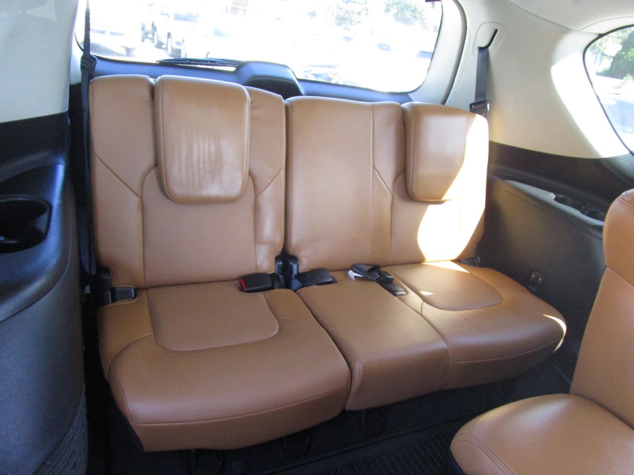 Nissan Armada Platinum 2WD 2017