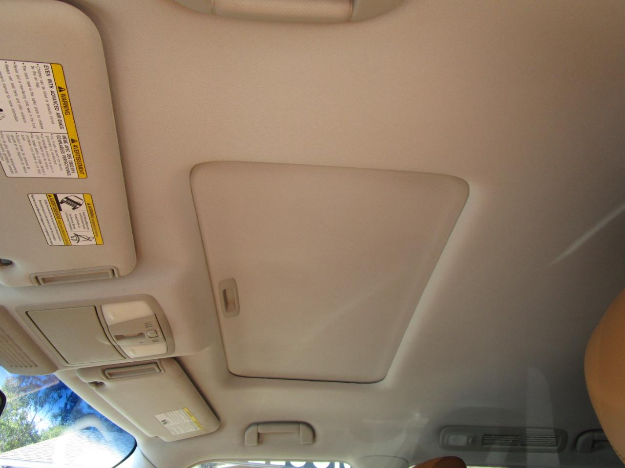 Nissan Armada Platinum 2WD 2017