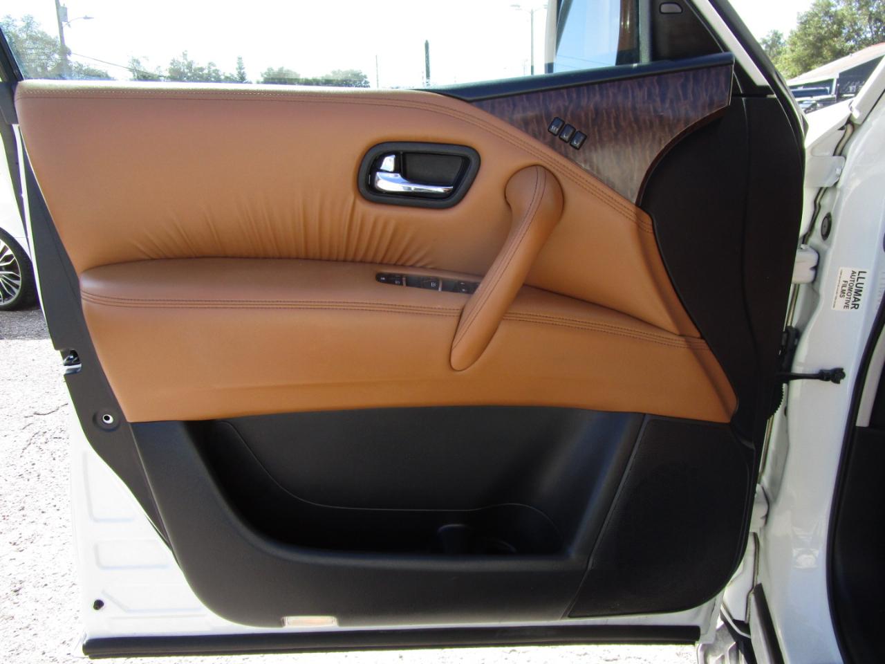 Nissan Armada Platinum 2WD 2017