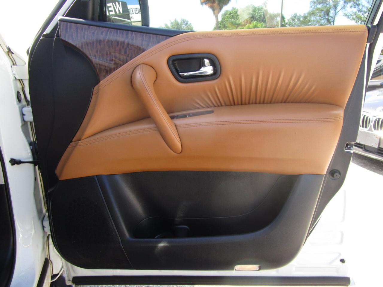 Nissan Armada Platinum 2WD 2017
