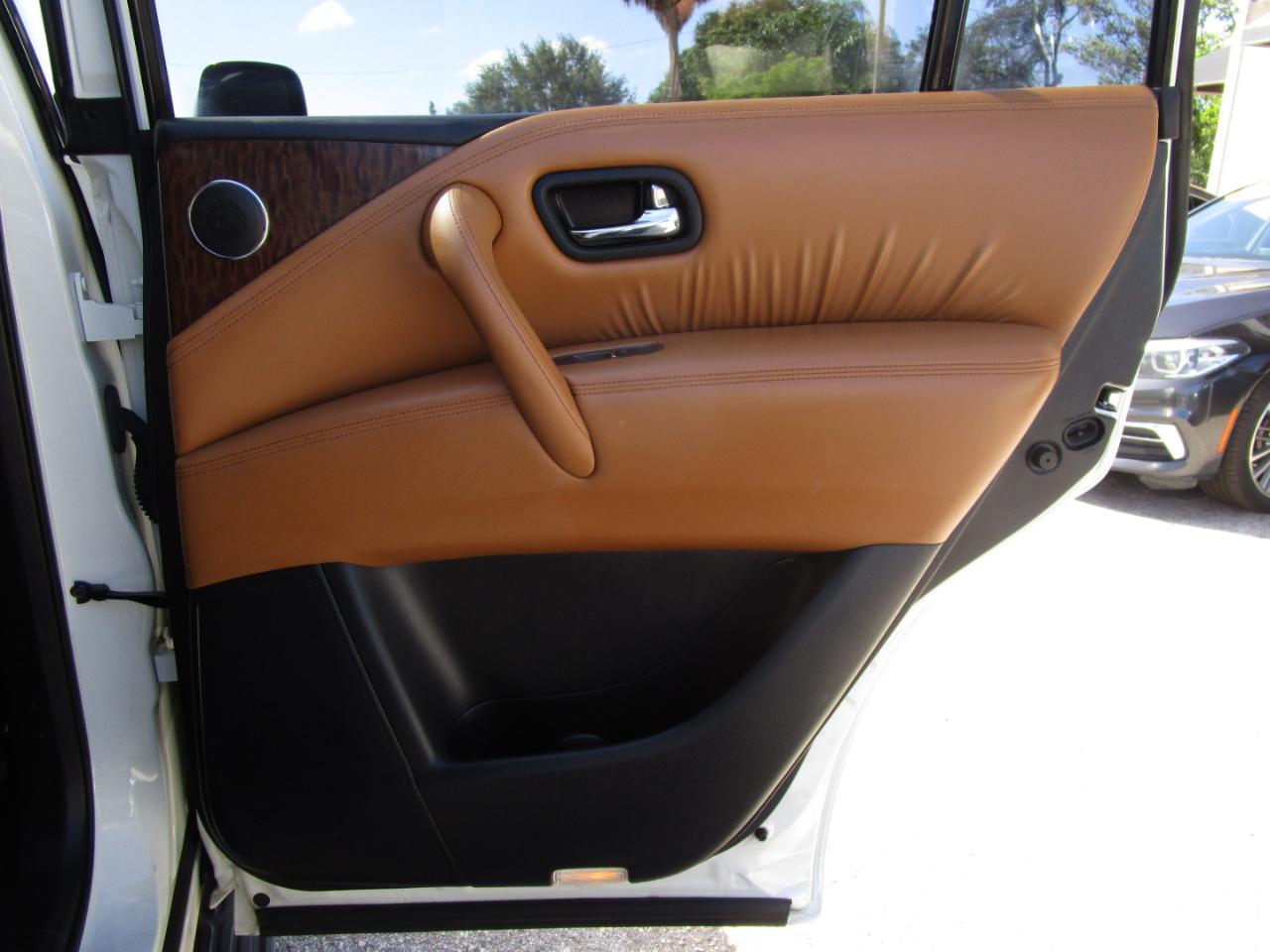Nissan Armada Platinum 2WD 2017