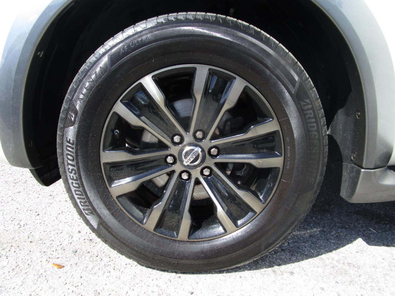 Nissan Armada Platinum 2WD 2017