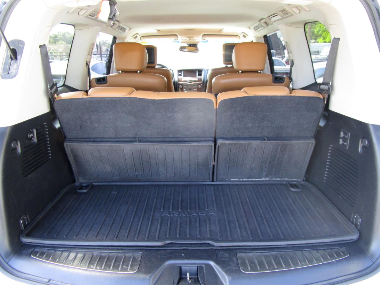 Nissan Armada Platinum 2WD 2017