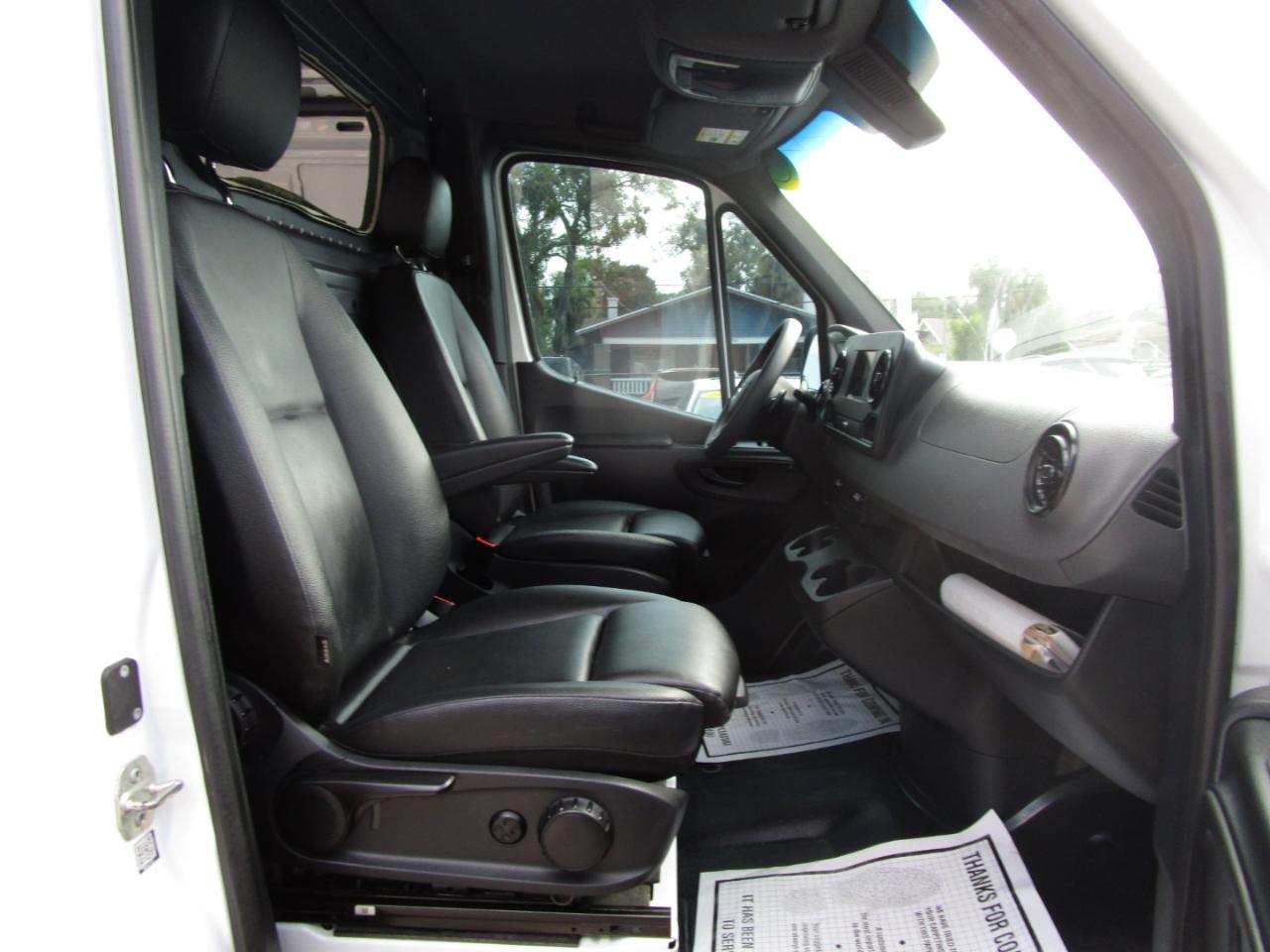 Mercedes-Benz Sprinter 2500 144-in. WB 2022