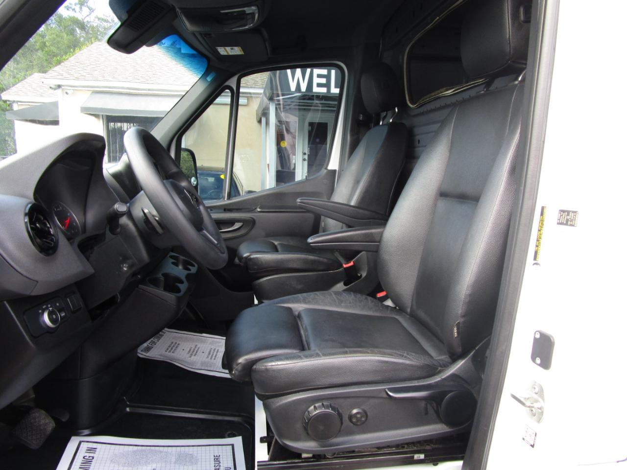 Mercedes-Benz Sprinter 2500 144-in. WB 2022