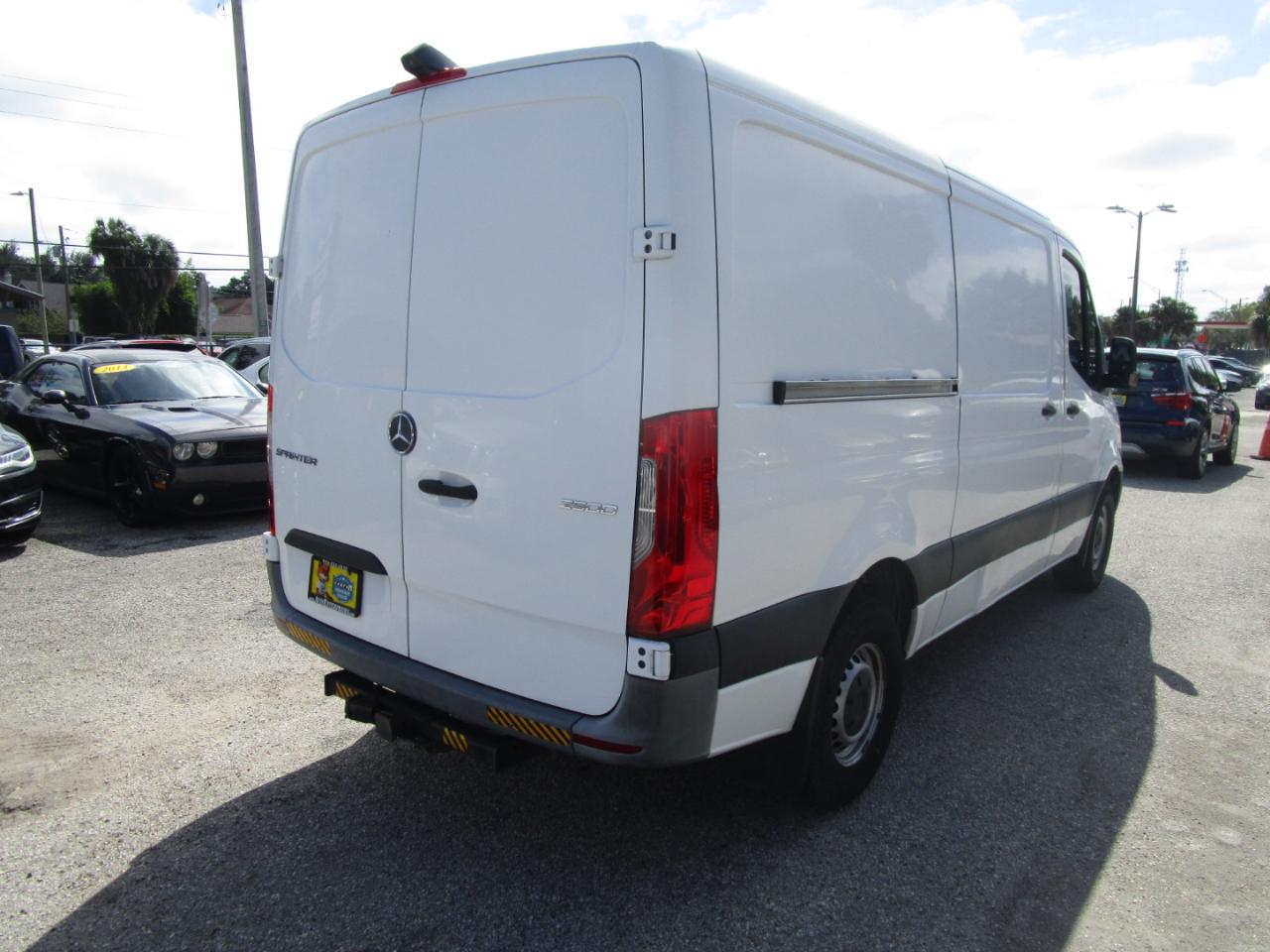 Mercedes-Benz Sprinter 2500 144-in. WB 2022