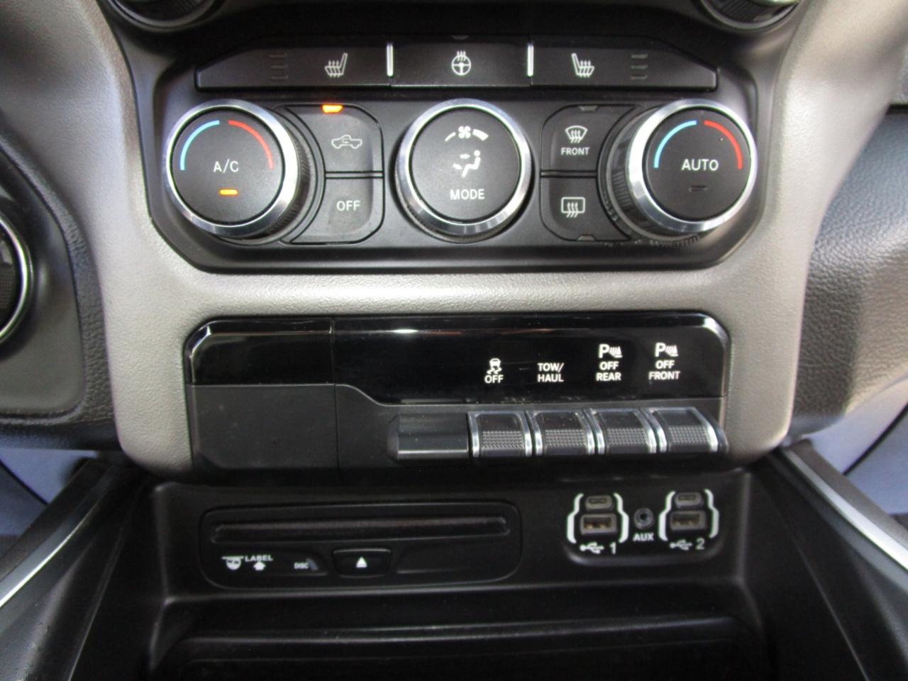 RAM 1500 Big Horn Quad Cab 2WD 2019