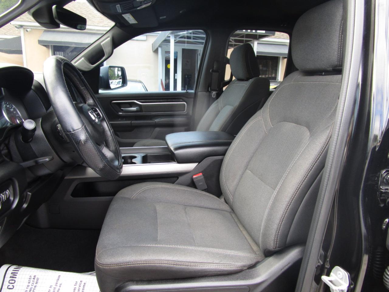 RAM 1500 Big Horn Quad Cab 2WD 2019