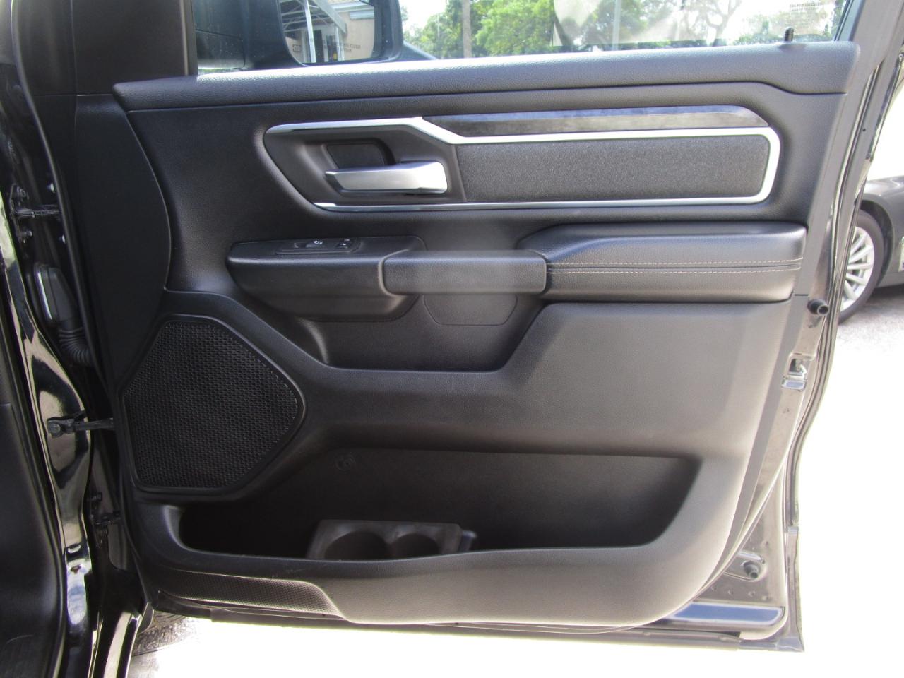 RAM 1500 Big Horn Quad Cab 2WD 2019