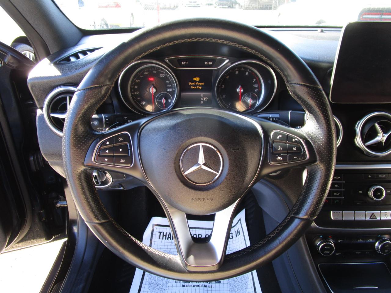 Mercedes-Benz GLA-Class GLA250 2019