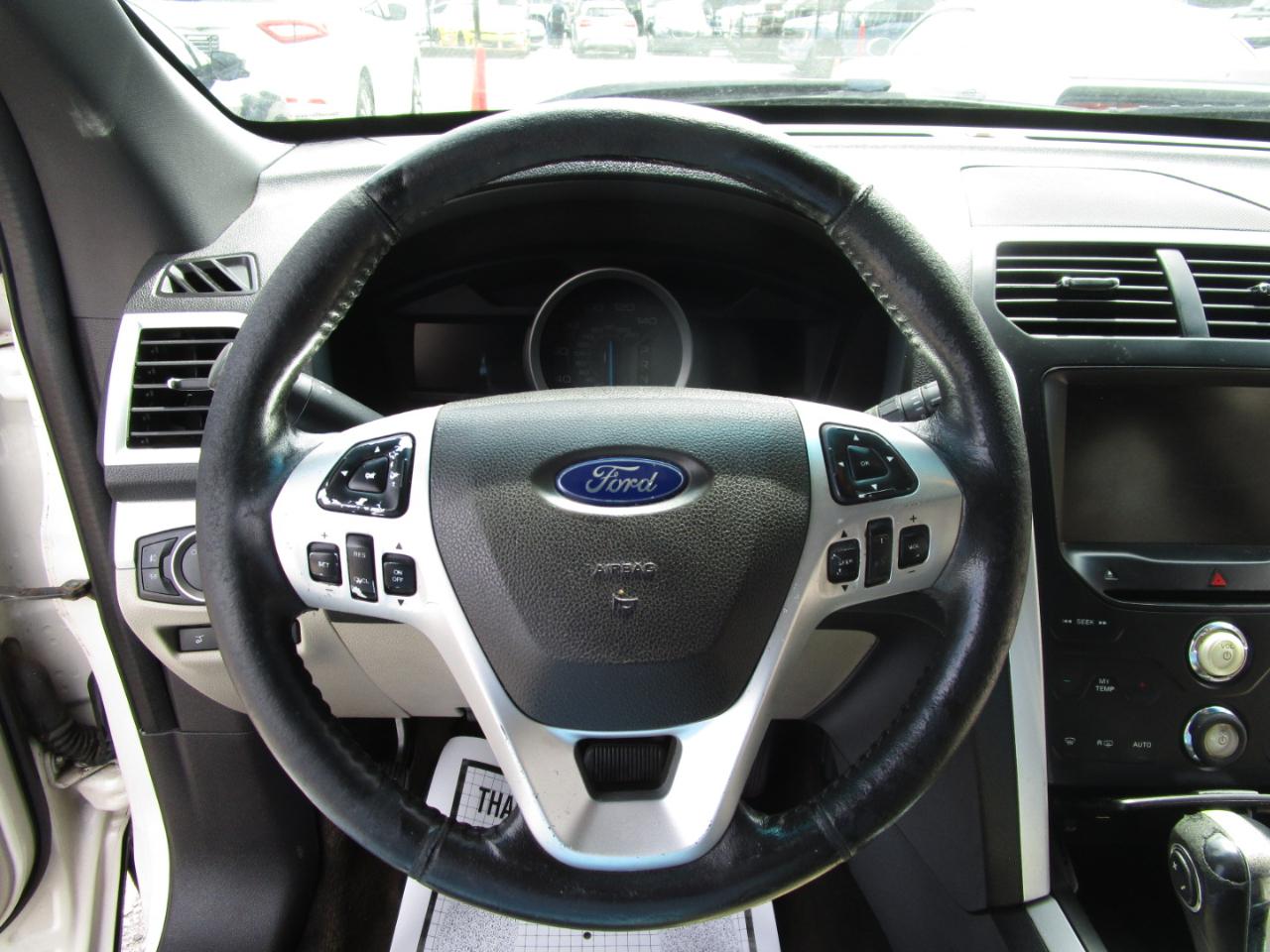 Ford Explorer XLT FWD 2014