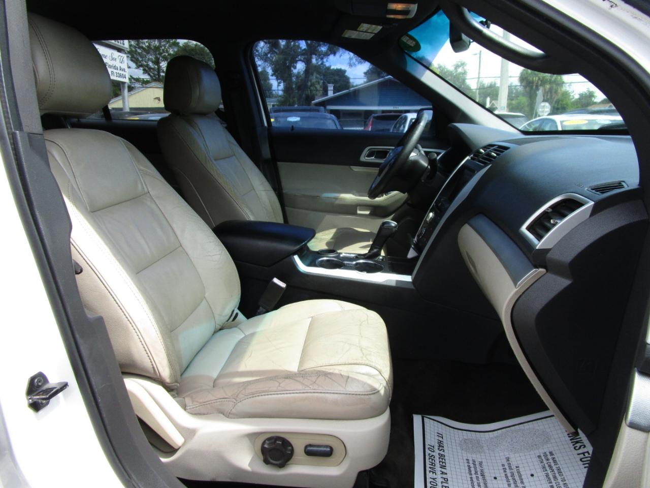 Ford Explorer XLT FWD 2014