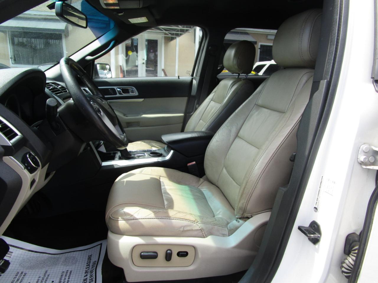 Ford Explorer XLT FWD 2014