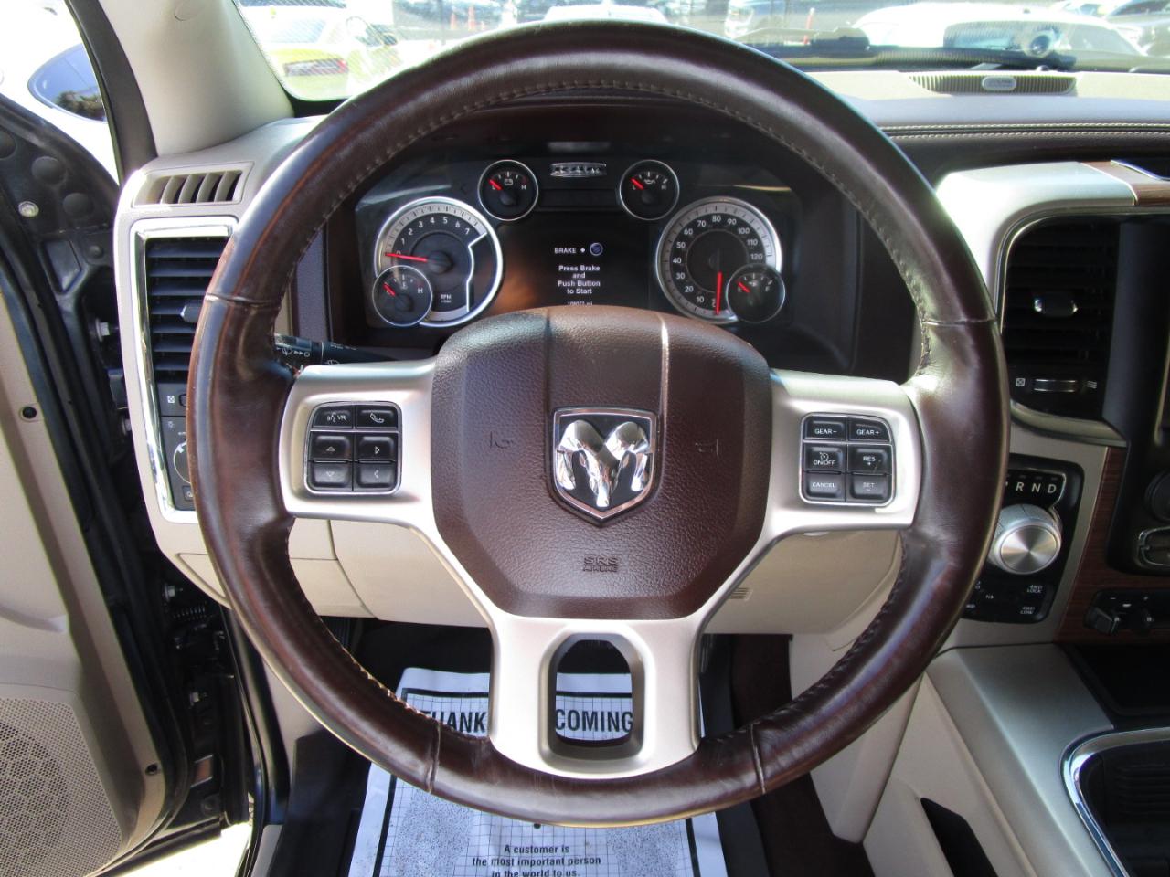 RAM 1500 Laramie Crew Cab SWB 4WD 2017