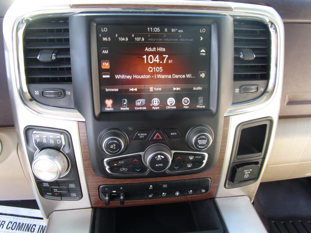 RAM 1500 Laramie Crew Cab SWB 4WD 2017