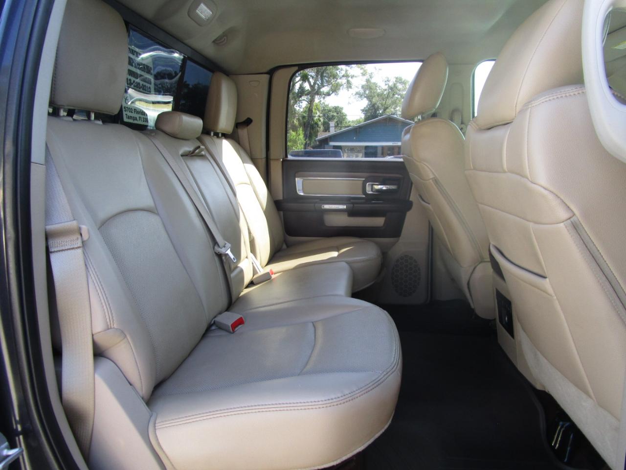 RAM 1500 Laramie Crew Cab SWB 4WD 2017