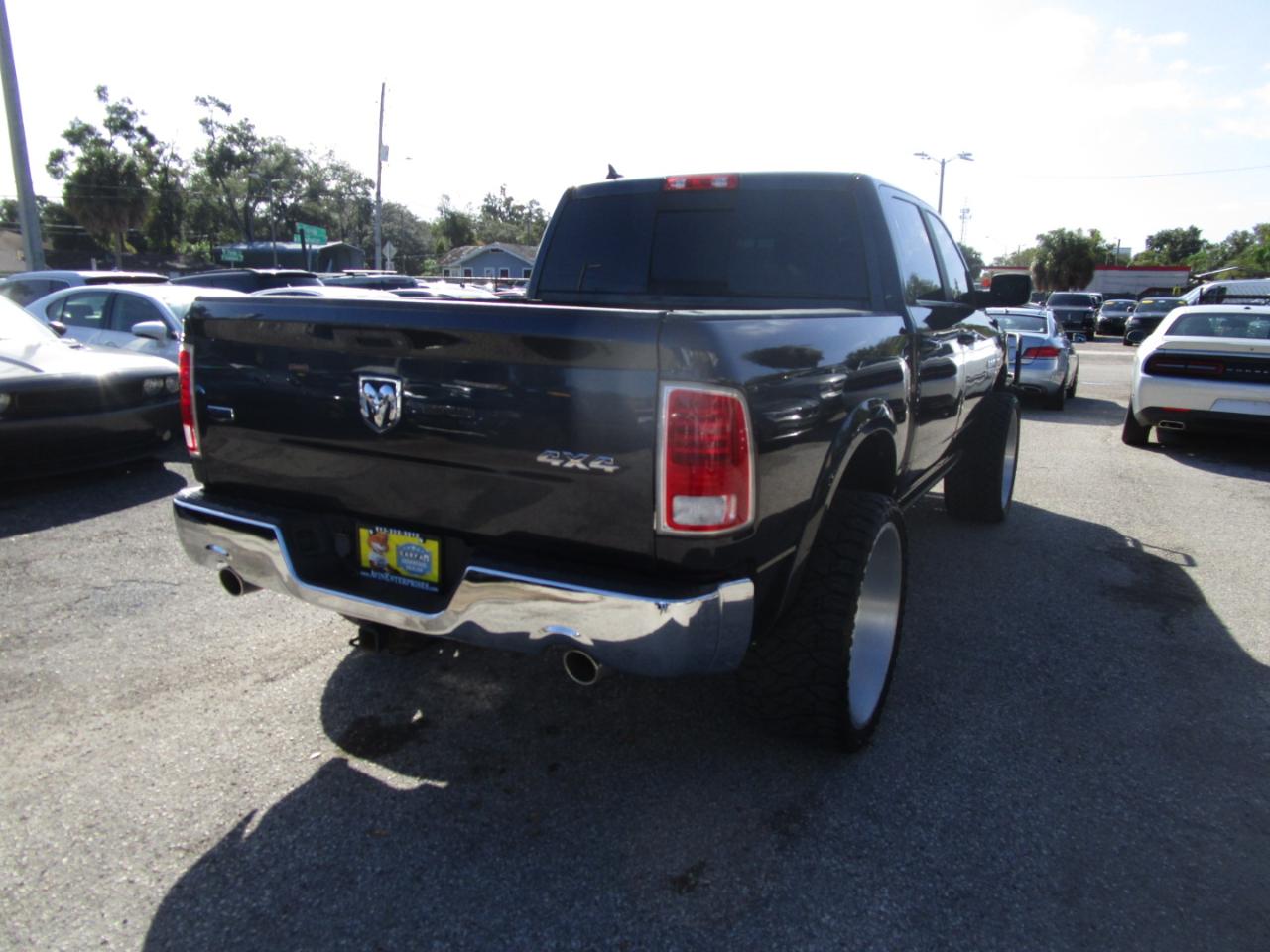RAM 1500 Laramie Crew Cab SWB 4WD 2017