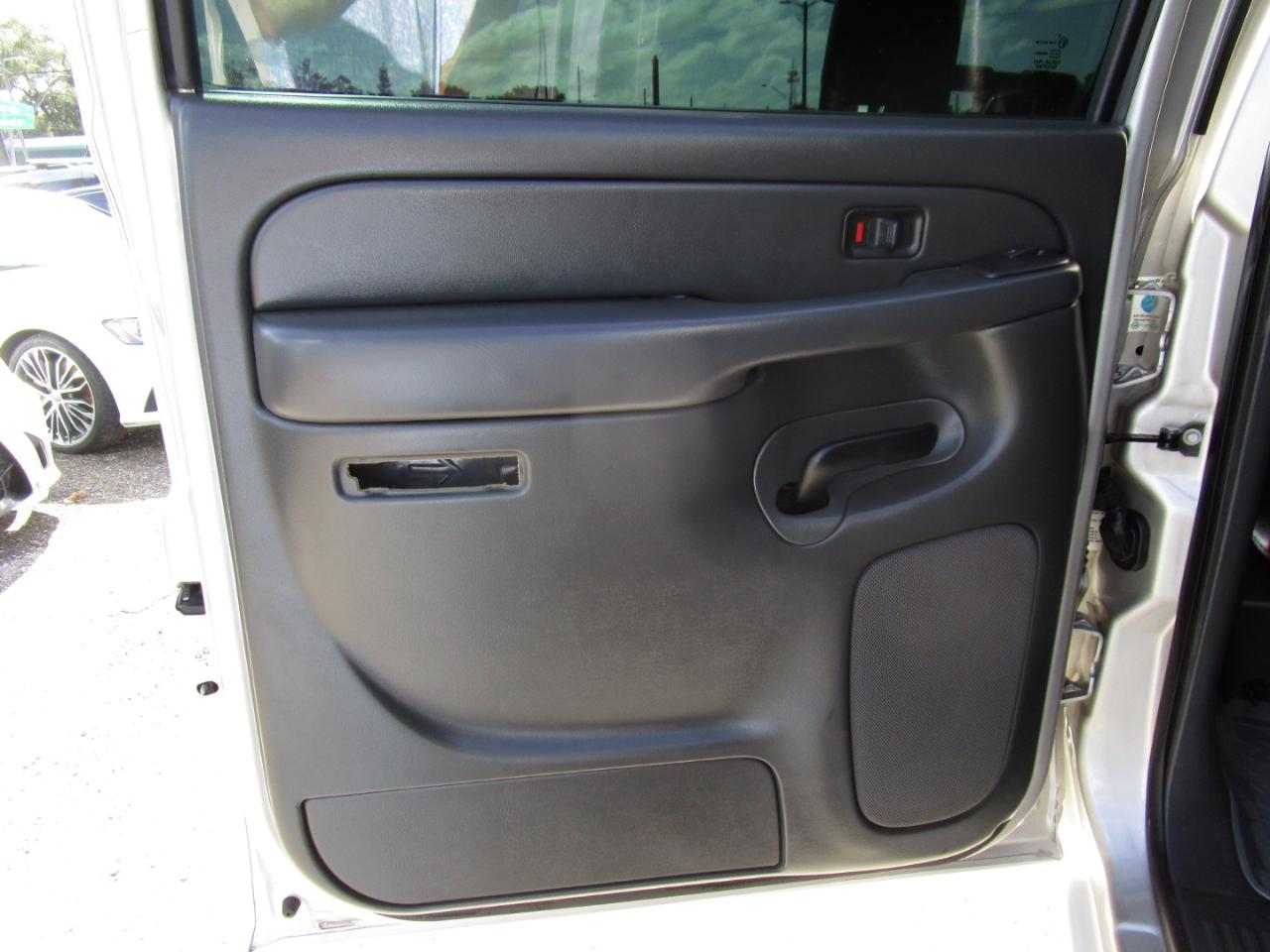 Chevrolet Silverado 3500 Work Truck Crew Cab 4WD DRW 2006